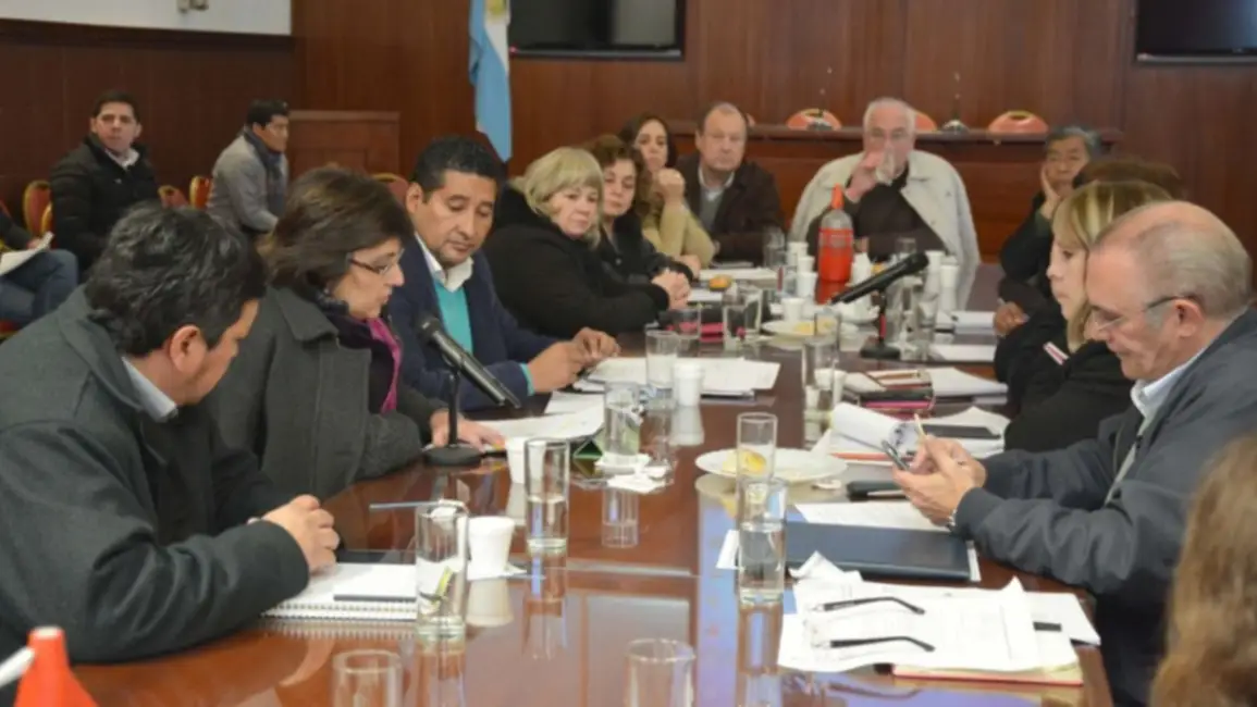 La ministra de Educación se reunió con legisladores