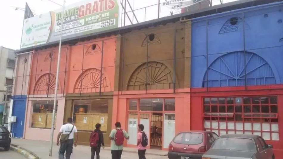 Cine para niños, danzas  folclóricas y danzas africanas con temática variada