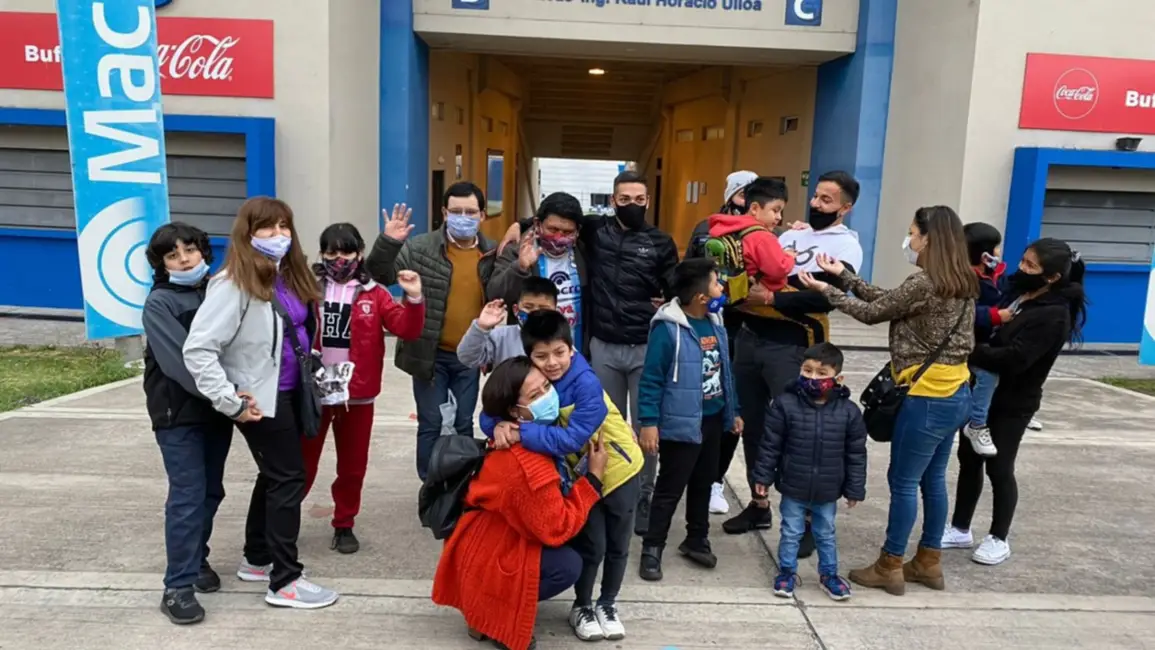 Niños de “Hablemos de autismo” visitaron el estadio “23 de Agosto”