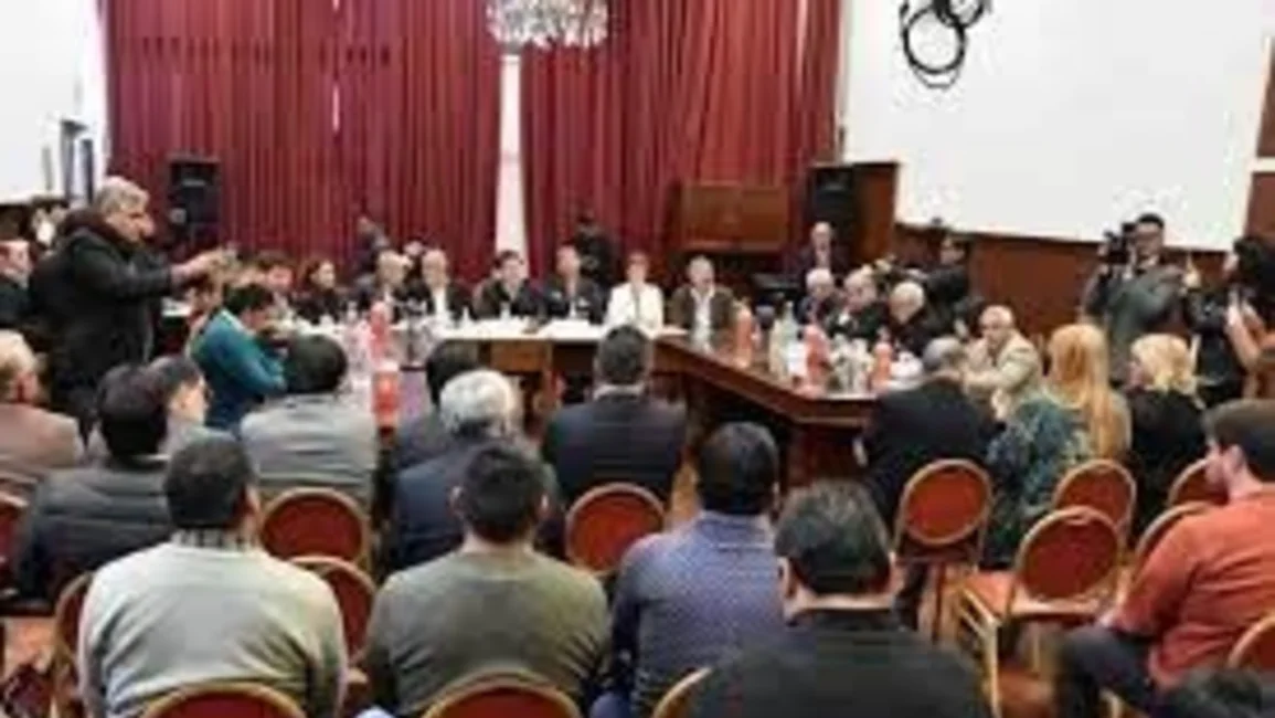 Amplio apoyo de Intendentes y Comisionados al proyecto de ley de Reforma Constitucional