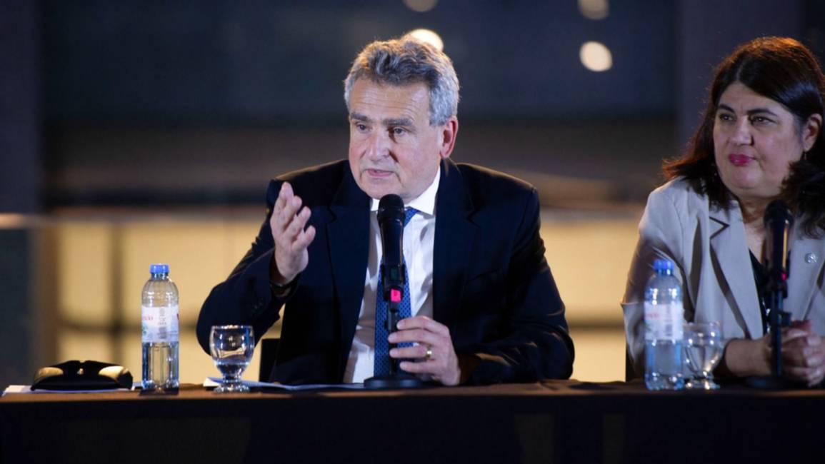 "La coalición de gobierno que imagina Massa es mucho más amplia que la que tenemos ahora"