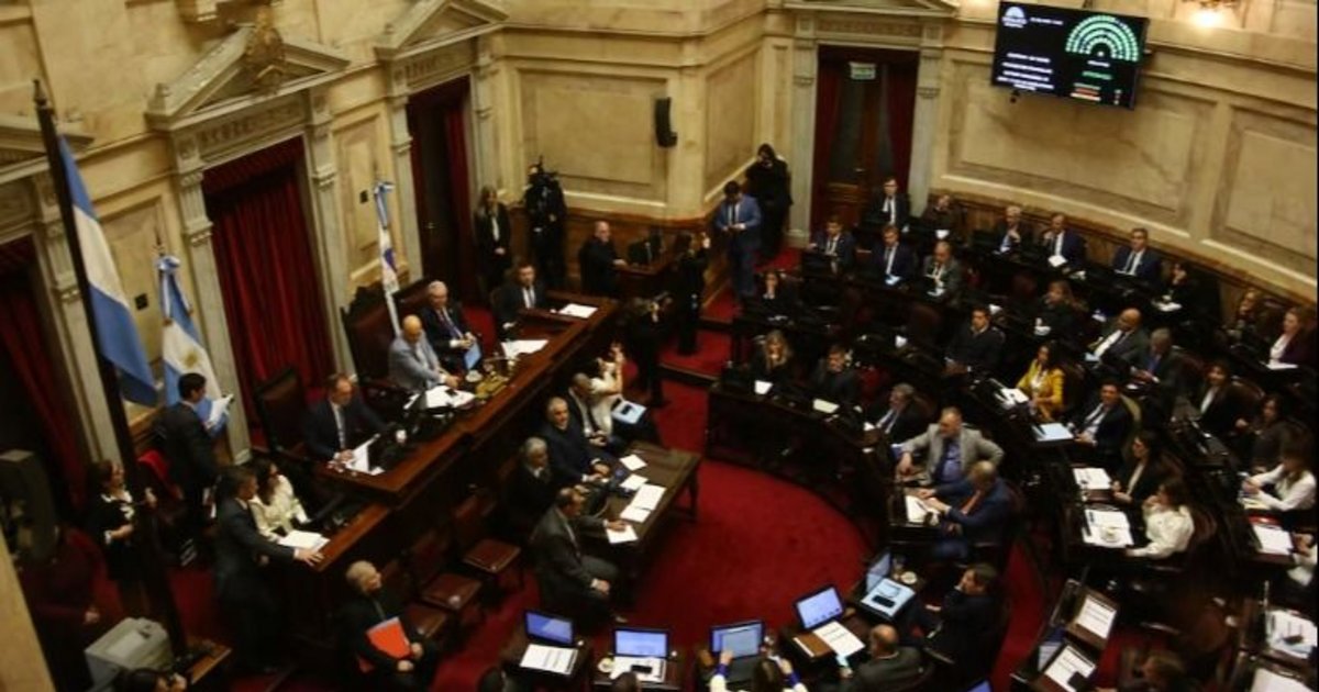 Los senadores cobrarán desde enero más de $13 millones en bruto