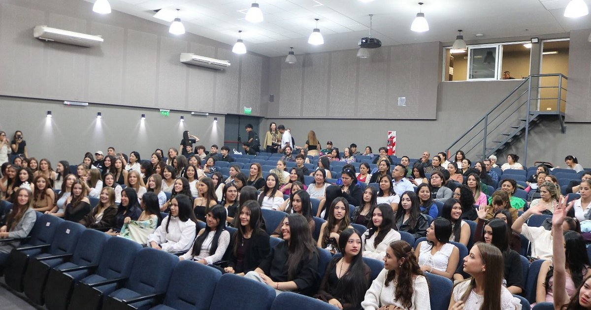 Las candidatas de Capital comenzaron su agenda
