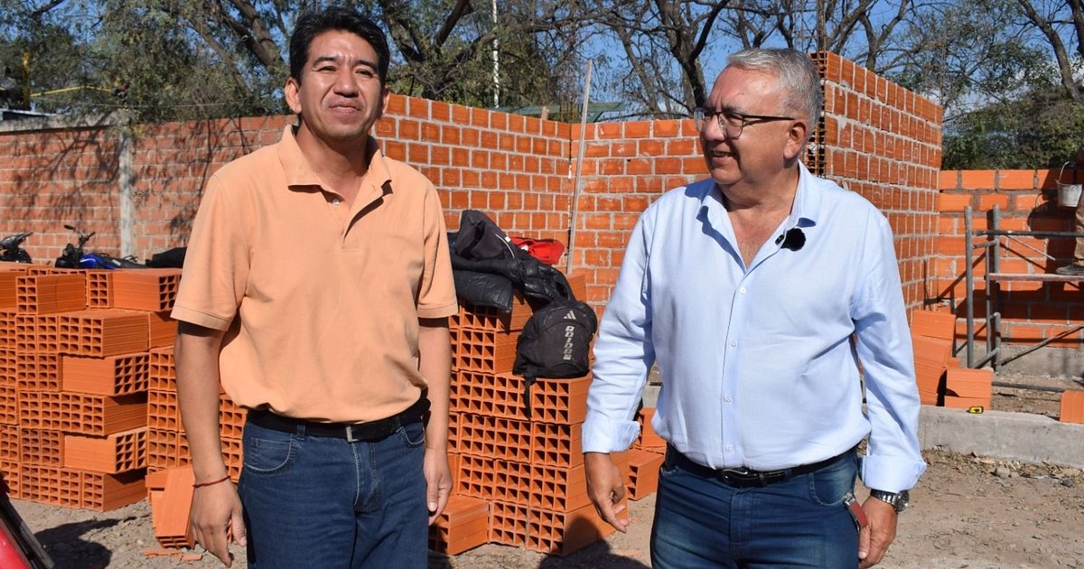Se construyen nuevos locales en la Feria del Ramal
