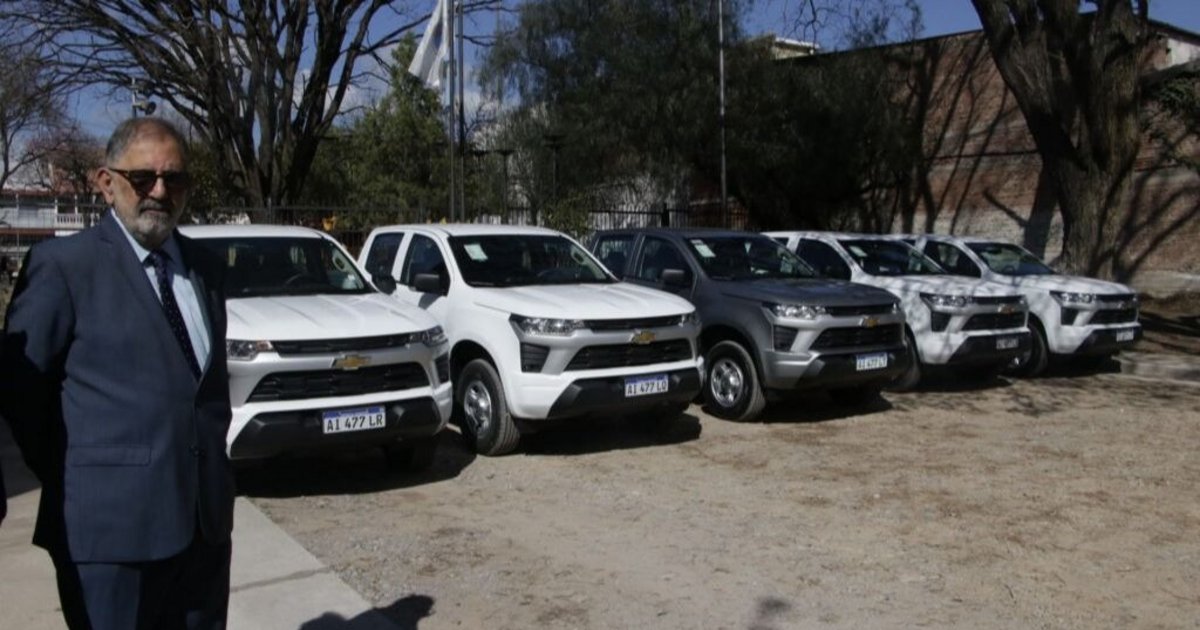Municipio sumó 5 camionetas 0km para mejorar su trabajo