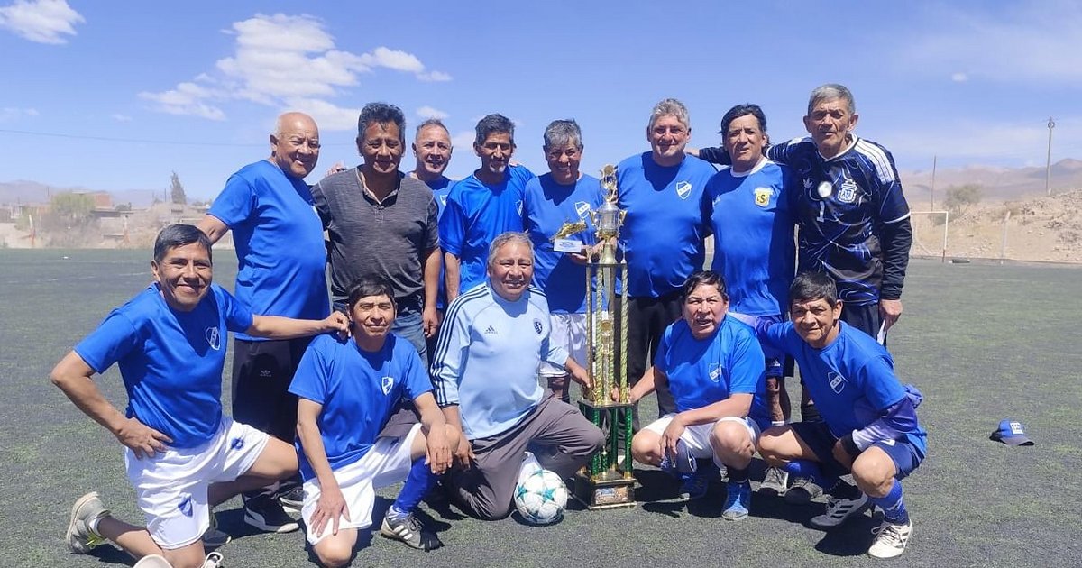 Sportivo es el campeón de la Liga Senior