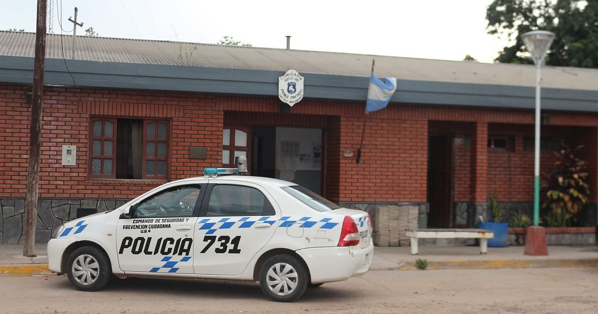 Golpeó e hirió a su pareja con un arma blanca y se fugó