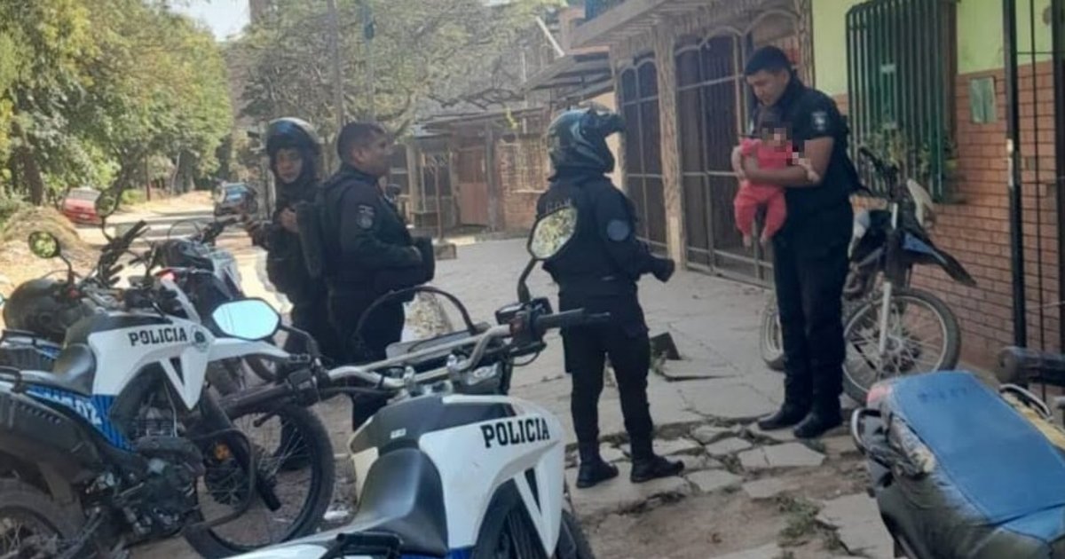 Policías le salvaron la vida a una bebé de cinco meses