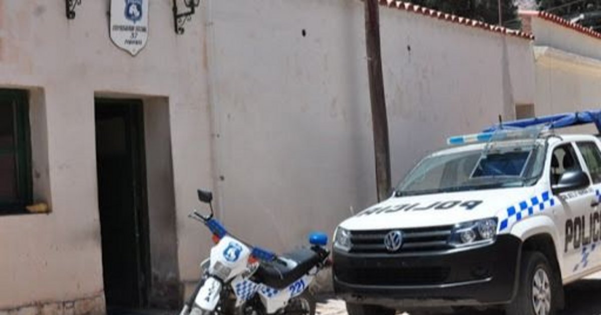 Lo descubrieron siendo infiel y atacó a golpes a su pareja
