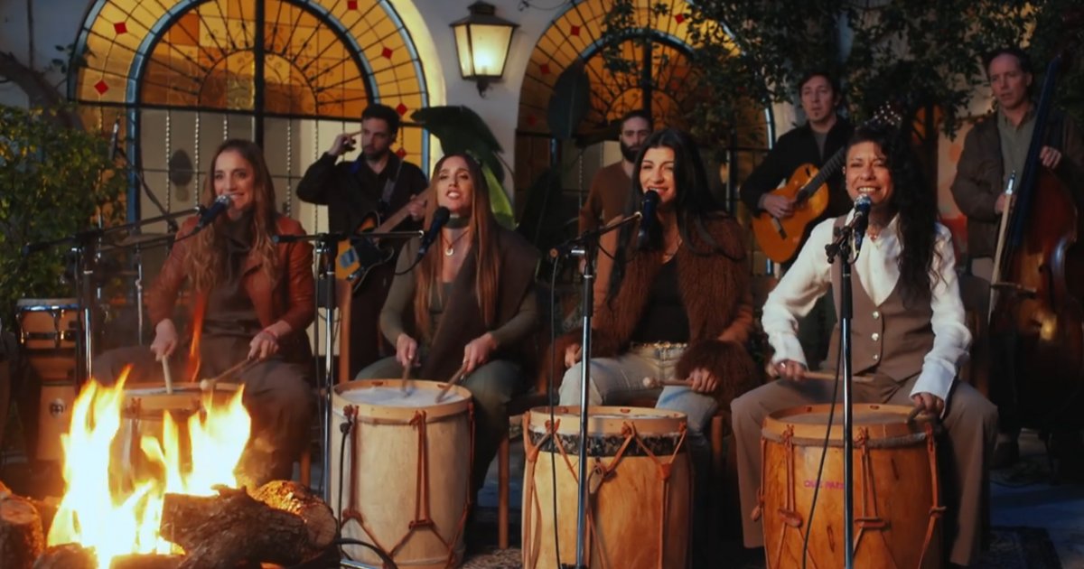 Cazzu y Soledad sorprendieron con una versión íntima de un clásico del folklore