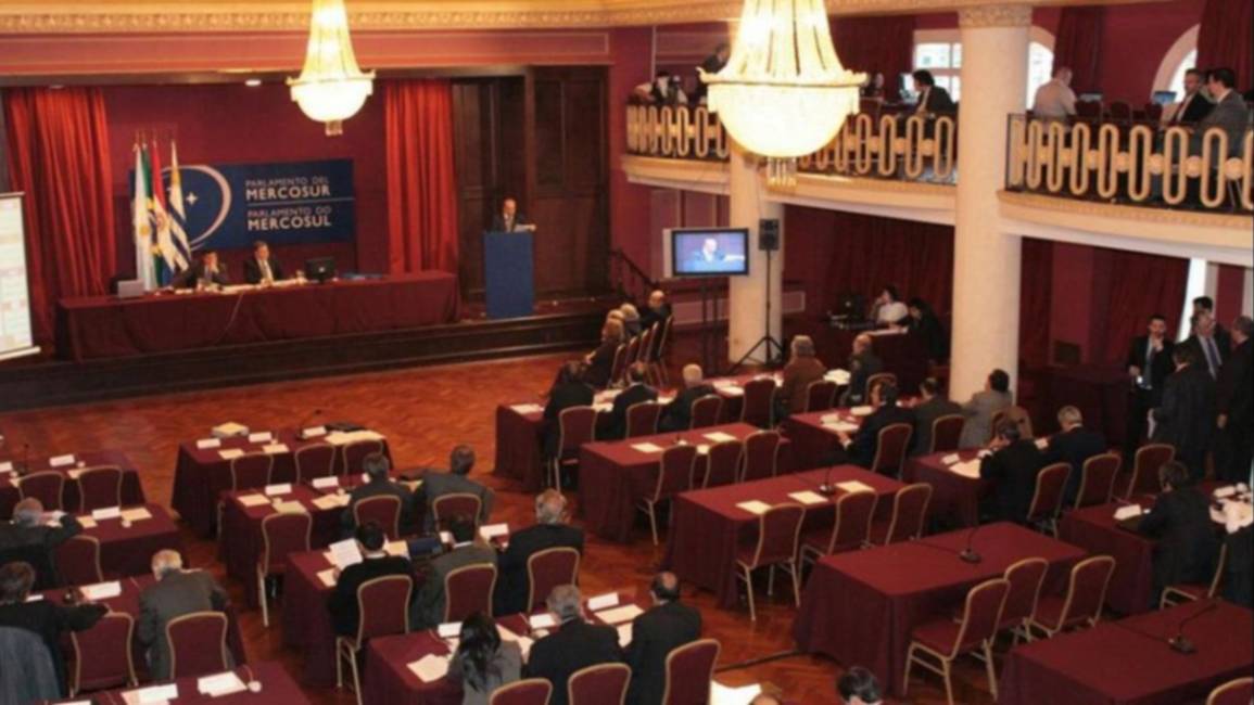 El oficialismo logró conseguir 26 de las 43 bancas del Parlasur | Parlasur, 43 legisladores