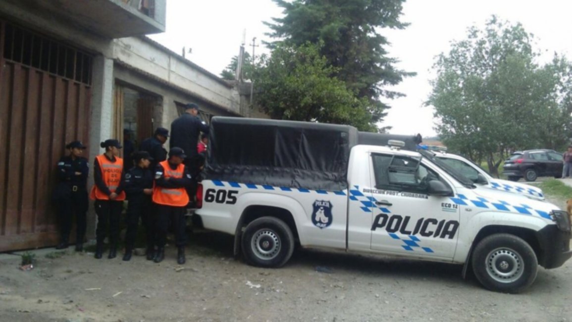 Encuentran a una pareja muerta en su domicilio