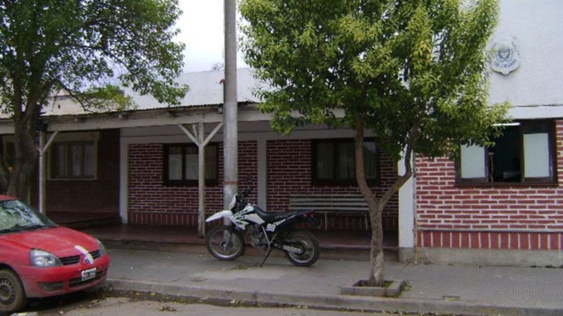 Fue asaltada en la puerta de su casa por "motochorros"