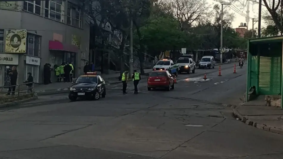 Manejaba con 2,73 grados de alcohol y chocó a un taxi compatido