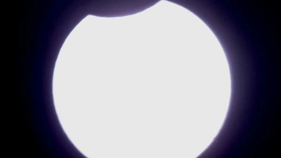 Empezó el Eclipse Solar Anular y así se ve en la capital jujeña