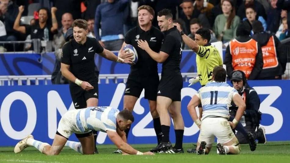 Los Pumas no pudieron contra el poderío de los All Blacks