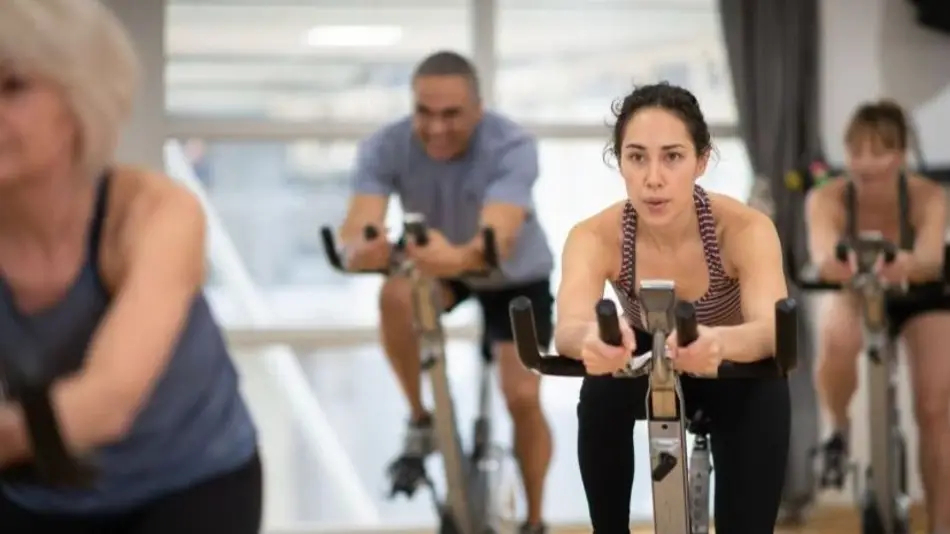¿Cuánto tiempo se debe hacer cardio en el gimnasio para adelgazar?