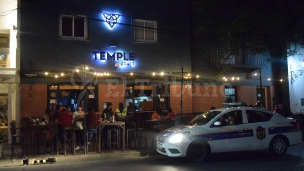 VIDEO Le disparó a los empleados de un bar porque no lo atendieron