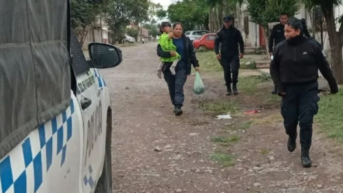 Un hombre fue detenido por robo y escondió a su hija