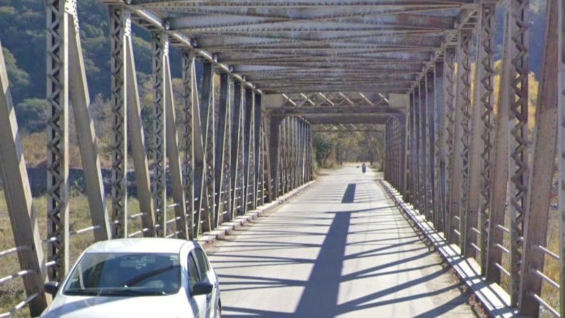 Desmayó a golpes a un joven y se dio a la fuga