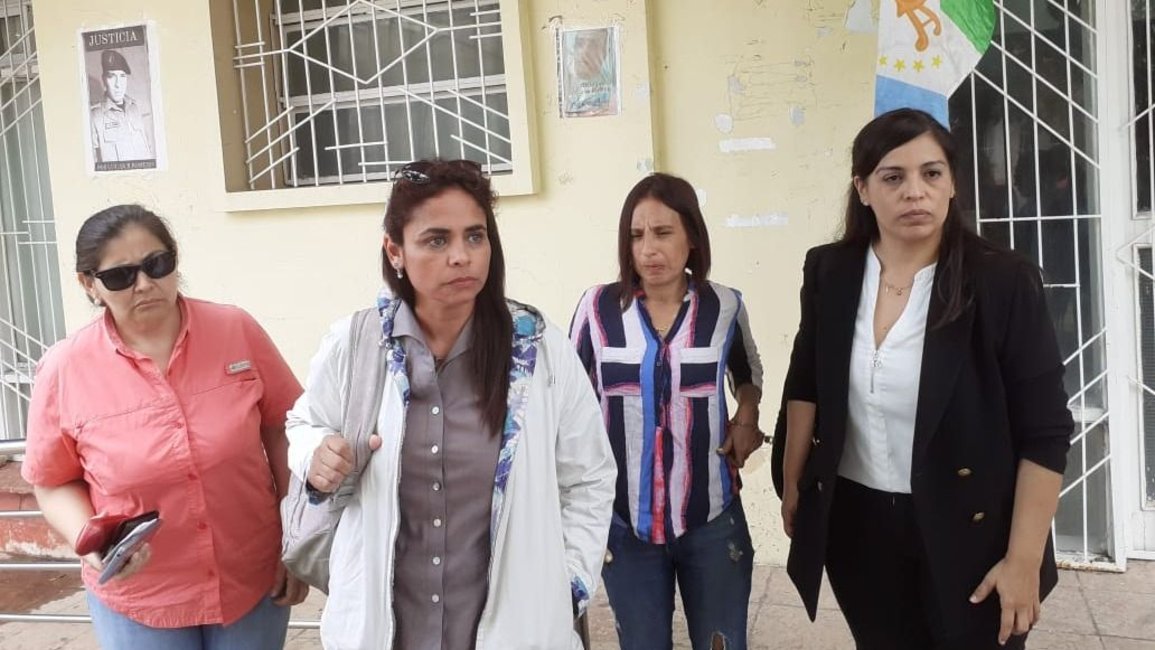 La madre de María Luz llegó a Chaco y designó abogada