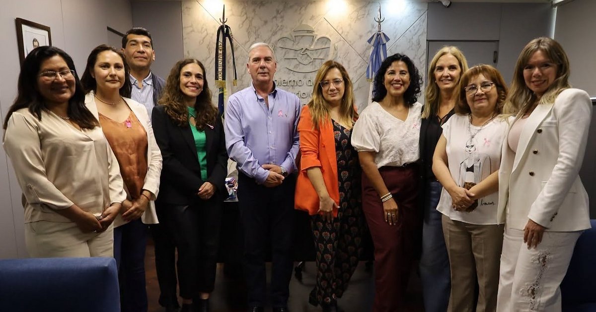 Destacan acciones en la lucha contra cáncer de mama