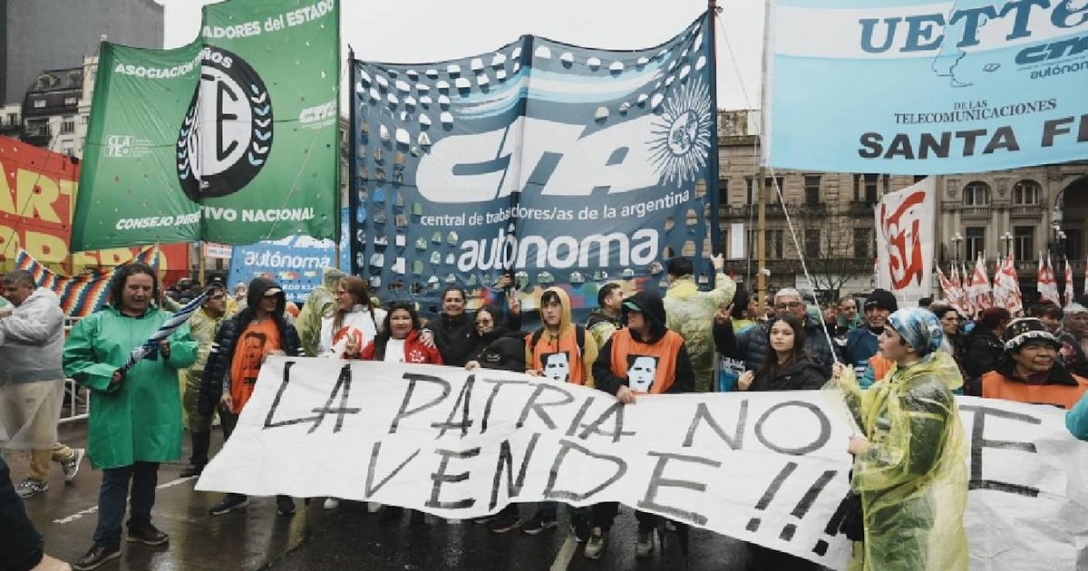 El Gobierno confía en diluir la ofensiva opositora