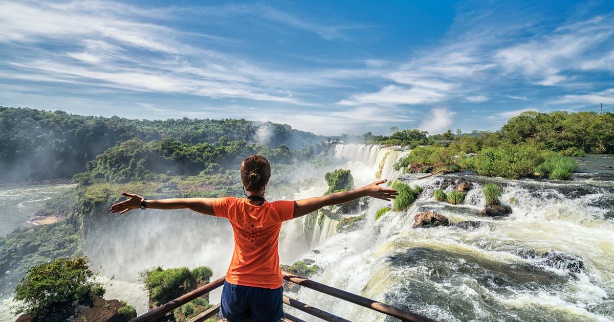 Tras una crecida histórica, reabren las Cataratas del Iguazú