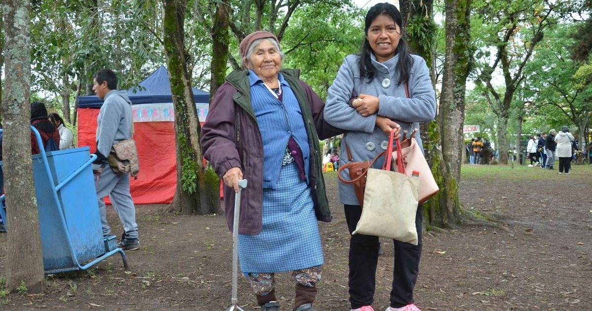Peregrinos que llegan desde distintos lugares