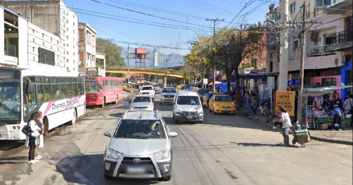 Una pareja fue detenida tras golpear y robar a un transeúnte