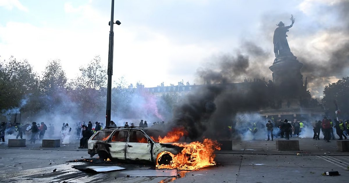 Francia aplicará toques de queda tras dos noches de disturbios