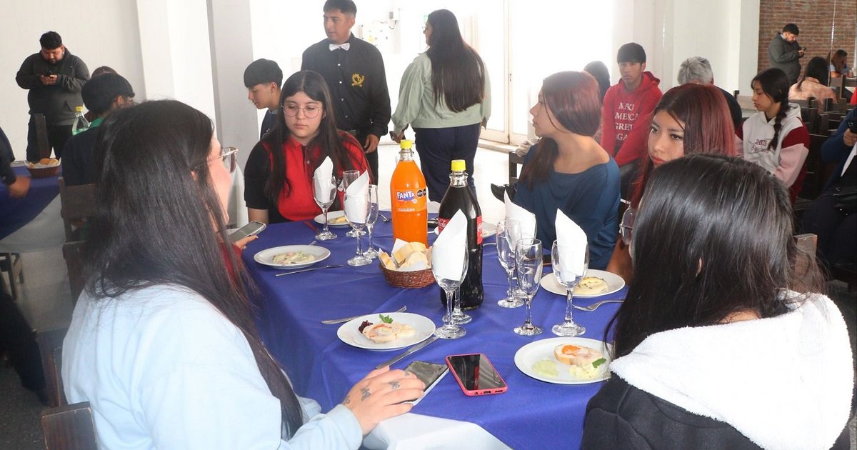Los estudiantes de Palpalá eligieron ayer el menú