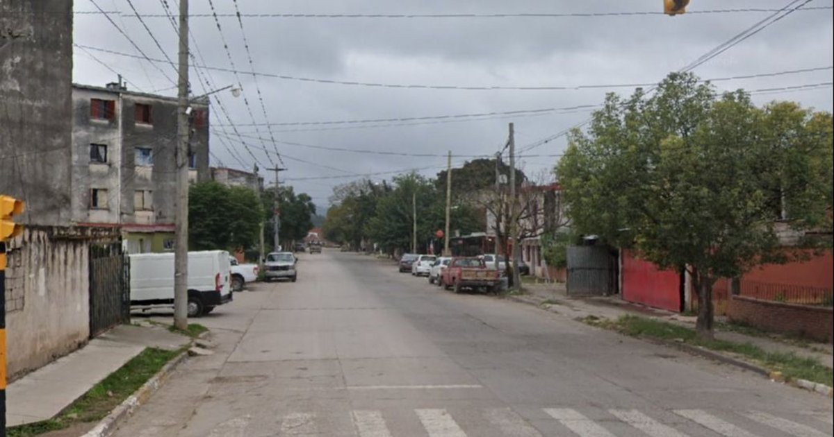 Intentó agredir a su madre y apuñaló a su hermano