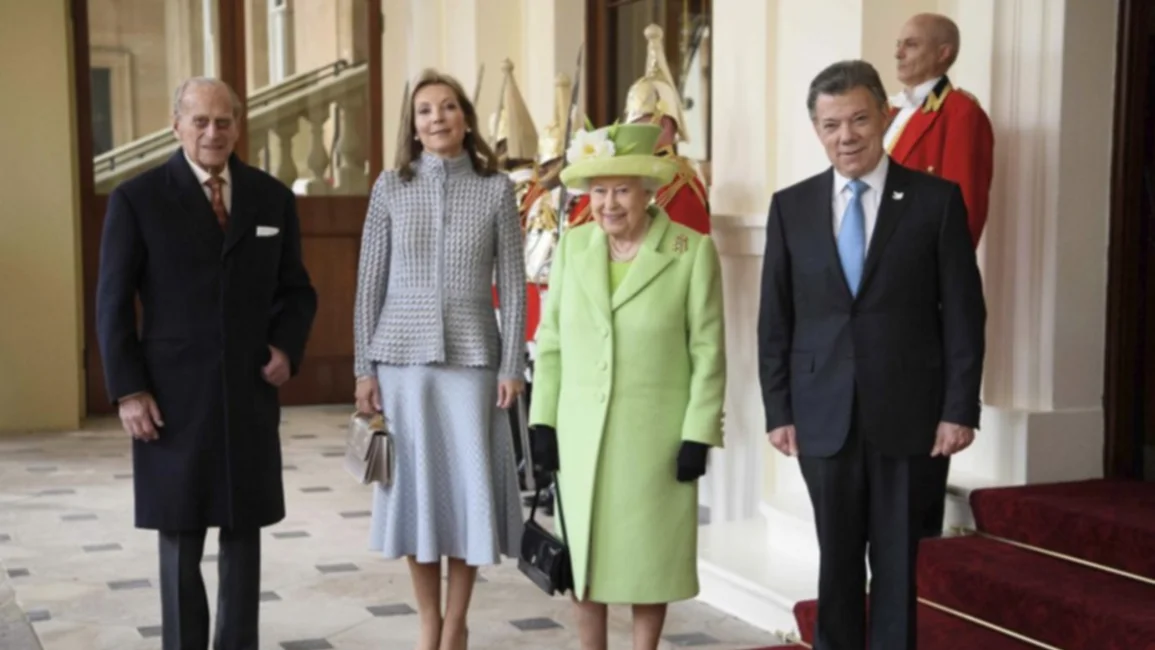 Santos fue recibido por la reina Isabel de Inglaterra