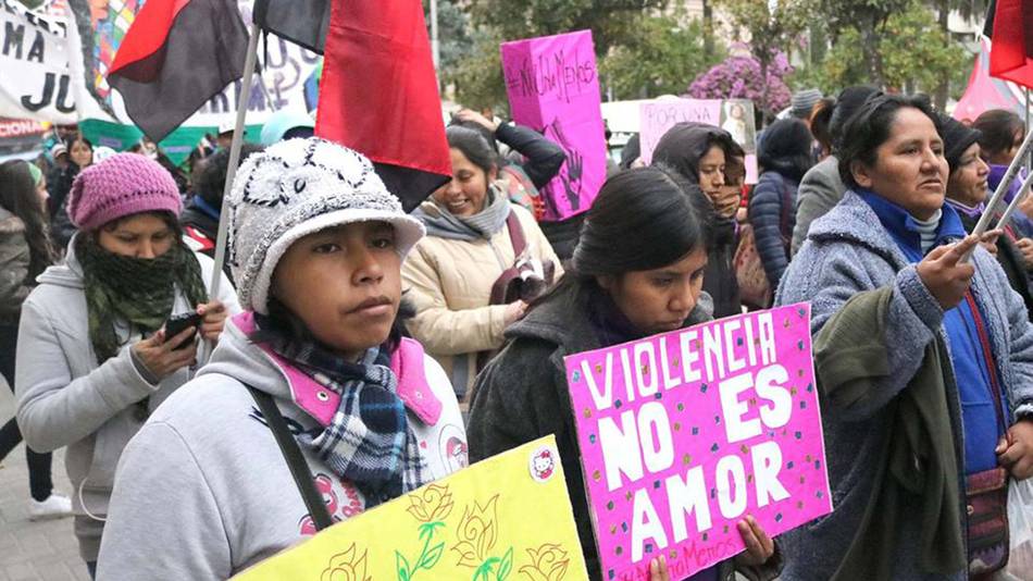 "Pensé que por mi edad, mi crianza y creencias no podía salir del maltrato"