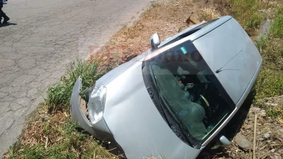 Siniestro vial en la localidad de Los Lapachos 
