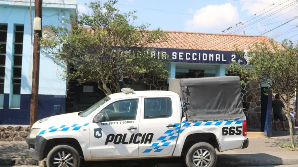Tres mujeres detenidas por robo a la salida de un pub
