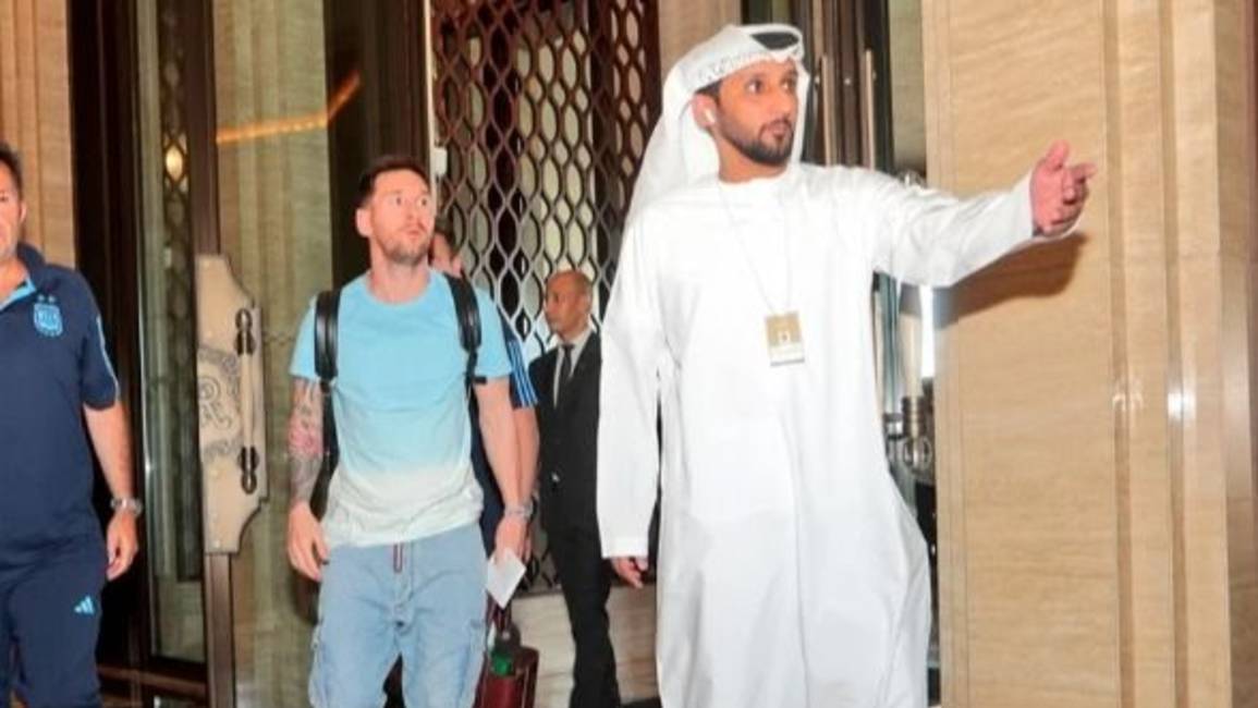 VIDEO. Lio Messi llegó a Abu Dhabi  y ya se sumó a la Selección Argentina 
