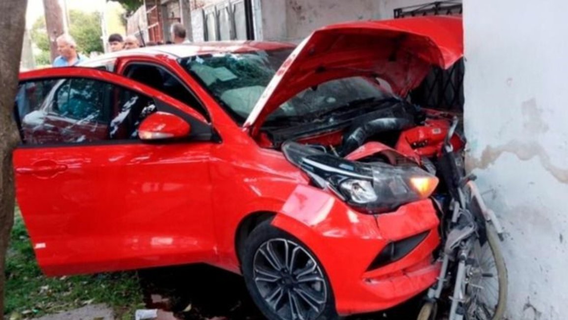 En un intento de fuga, delincuentes provocaron un accidente fatal