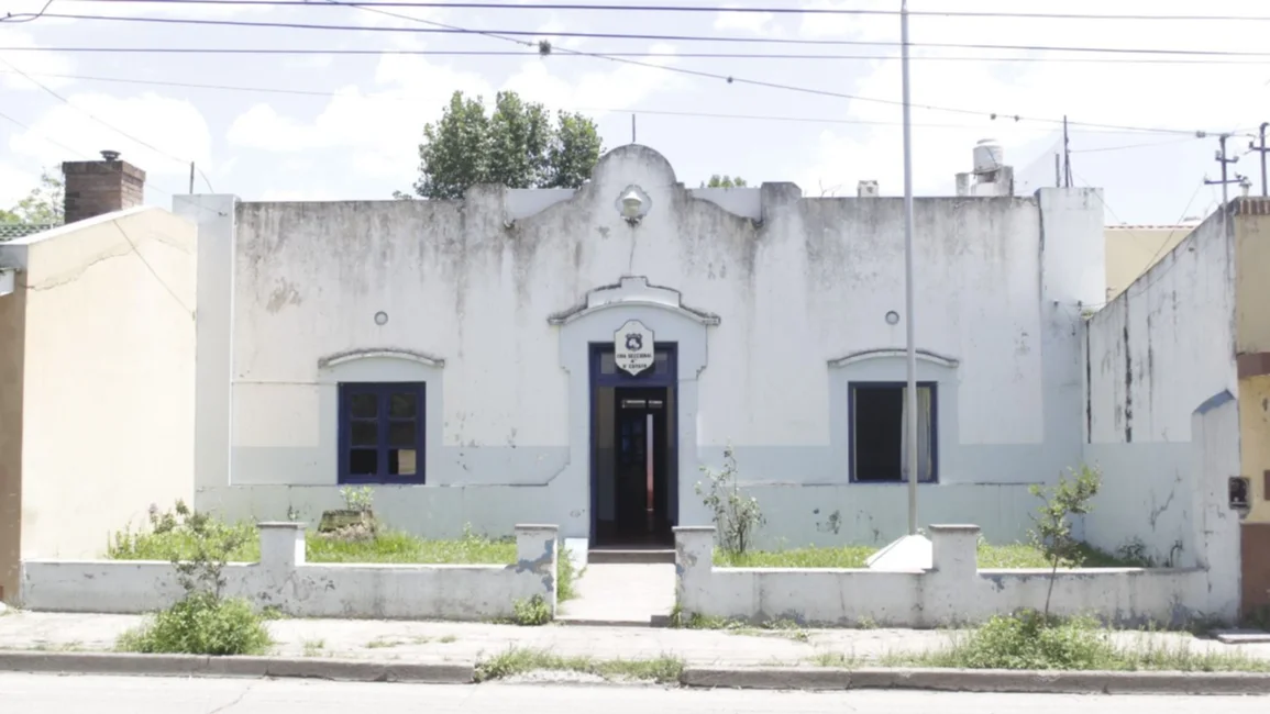 Abusó de una niña de doce años y continúa prófugo