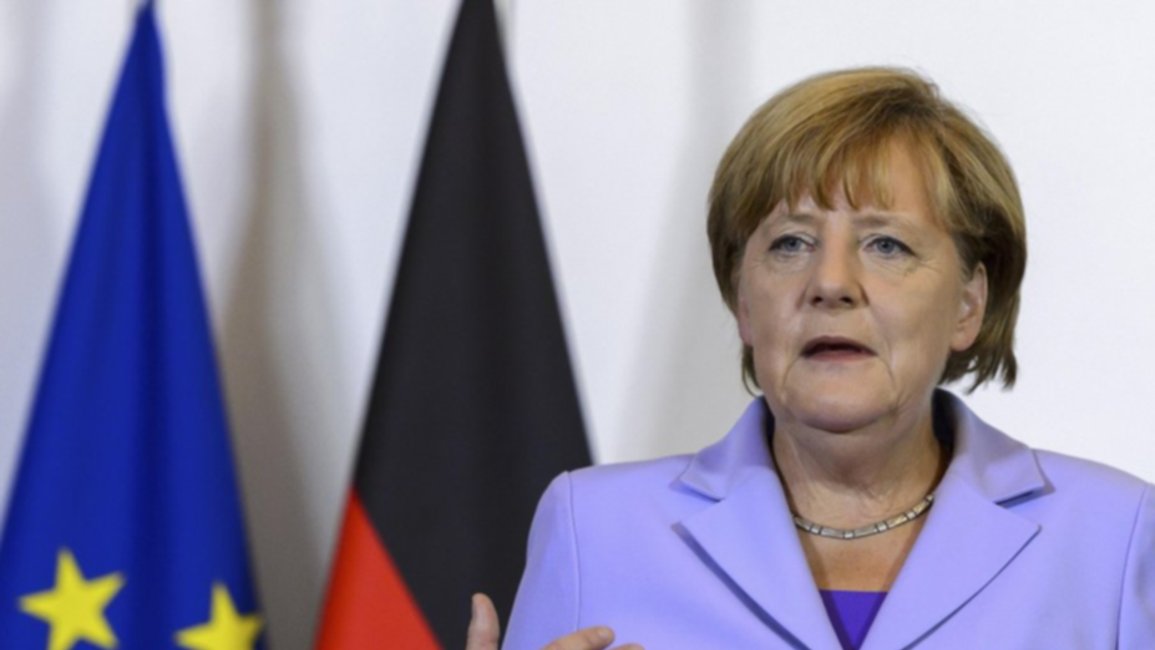 Merkel se niega a cerrar  las puertas a los refugiados