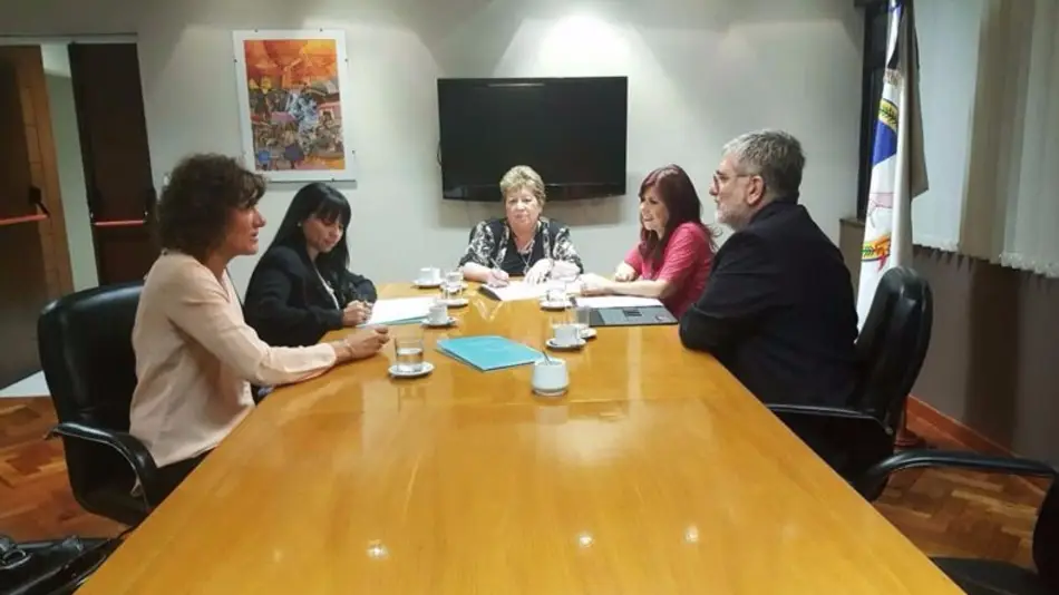 Convenio de cooperación entre el STJ y la Dipec
