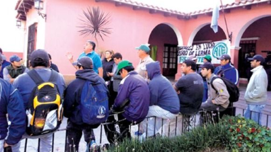Una intendenta se hartó y echó a 25 "ñoquis" por whatsapp