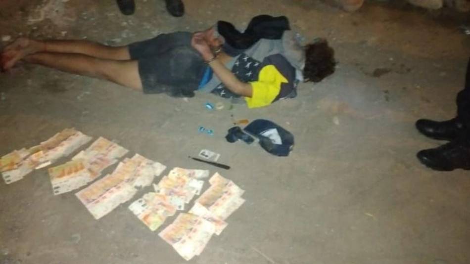 Atrapan a un joven y  recuperan medio millón 