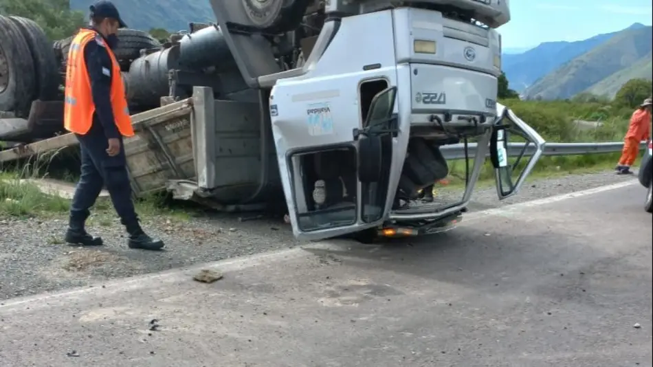 Dos operarios viales murieron en un siniestro