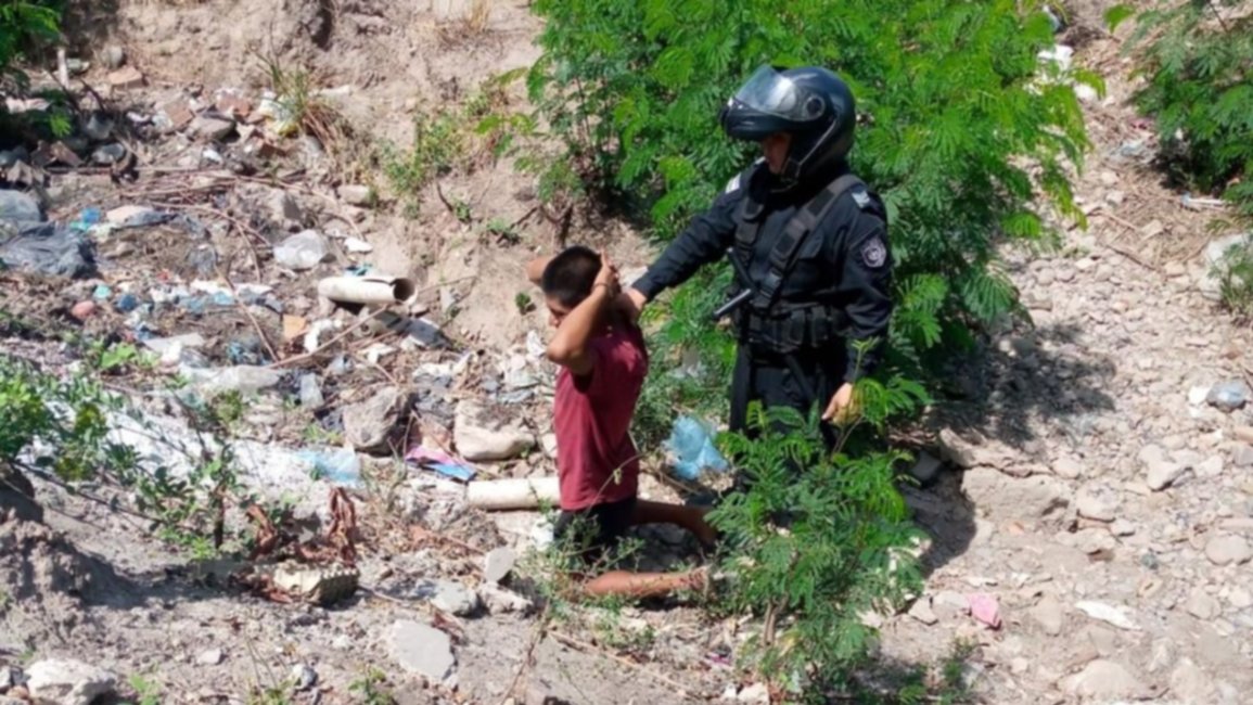 Detenidos por robar una puerta