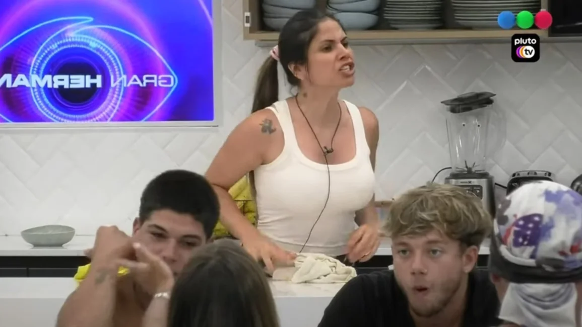 ¡Tenés el c... sucio! Terrible pelea entre Coty, Romina y Julieta en GH 2022