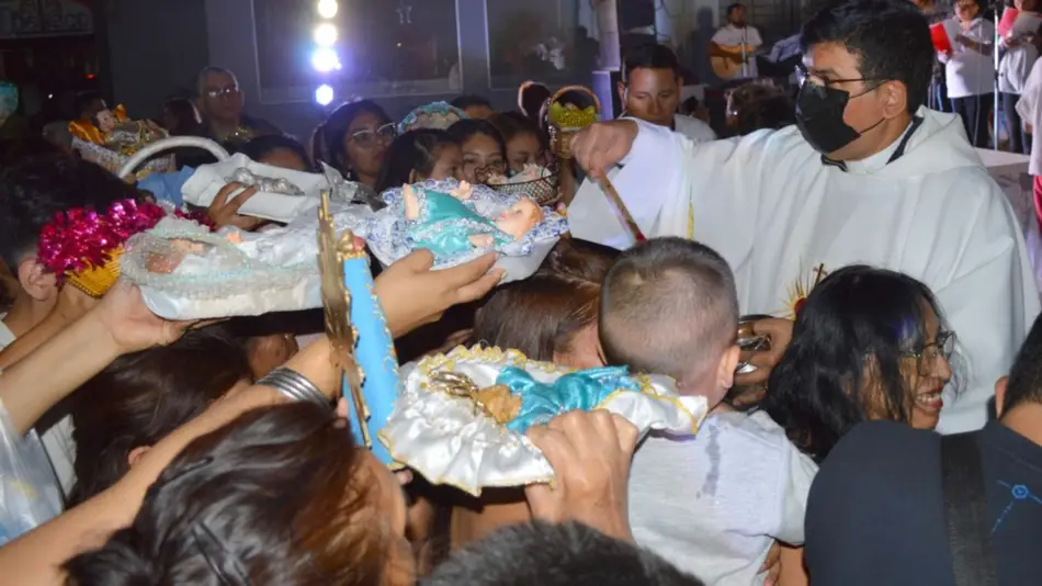 Feligresía sampredeña celebró el nacimiento del Niño Dios