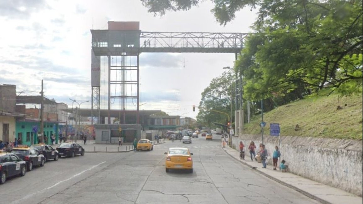 Hospitalizado tras ser atacado ferozmente