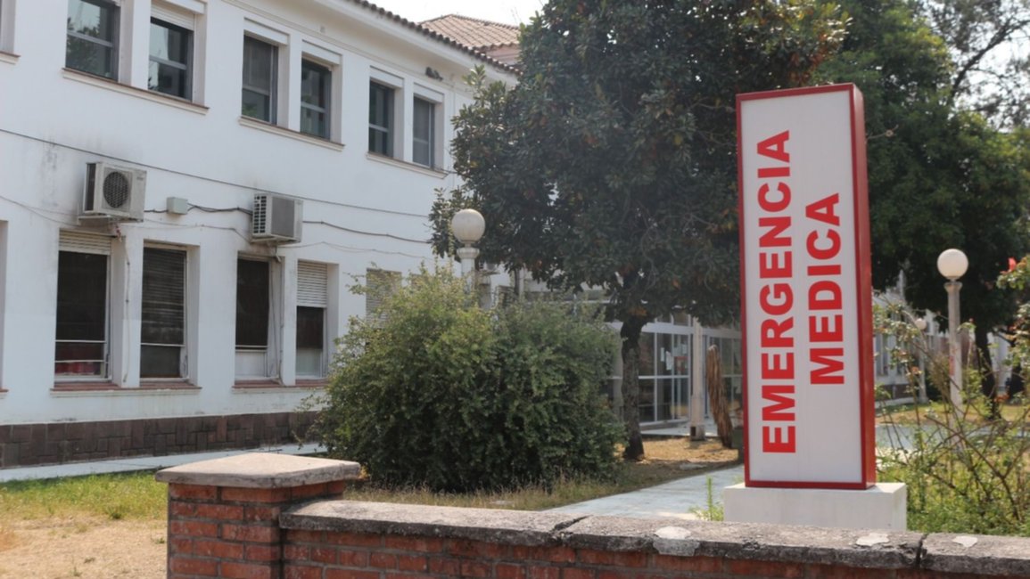 Mujer hospitalizada tras un siniestro vial